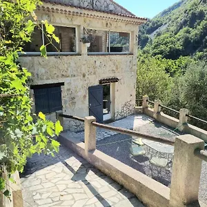3 Pièces Dans Maison Individuelle Entre Et Montagnes Appartement